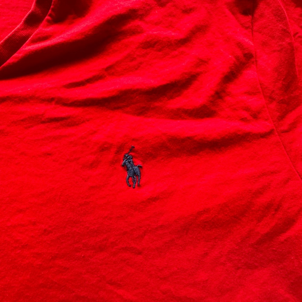 Men’s Large Ralph Lauren Polo Cotton Red V Neck Short Sleeve Tee-Shirt.